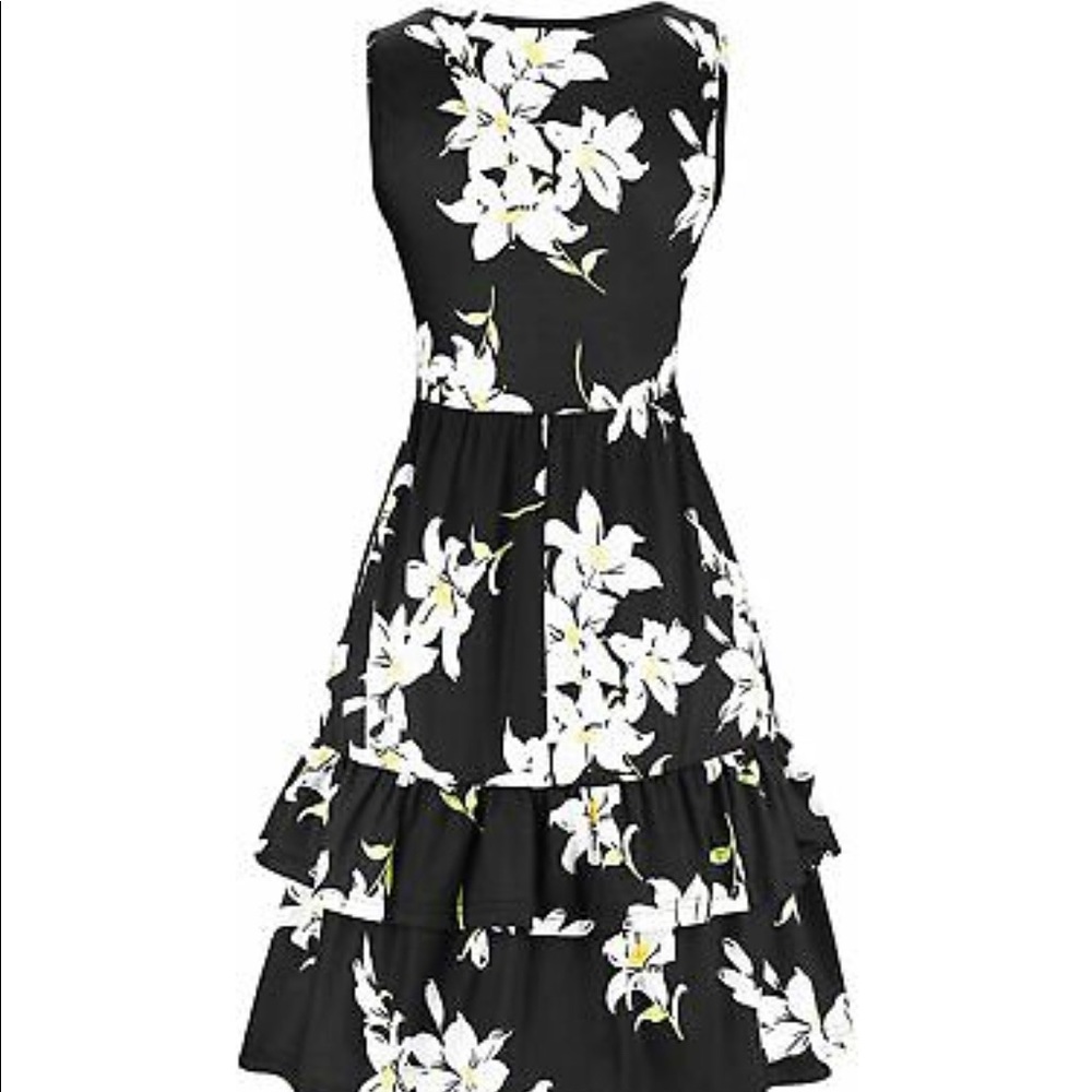 V-Neck Sleeveless Black Floral Dress with Ruffle Hem - Picture 5 of 12